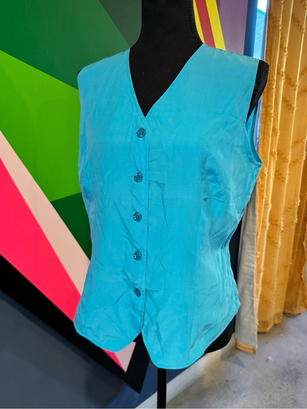 Vintage 90s Savannah 100% Silk Turquoise Button Front Vest Top